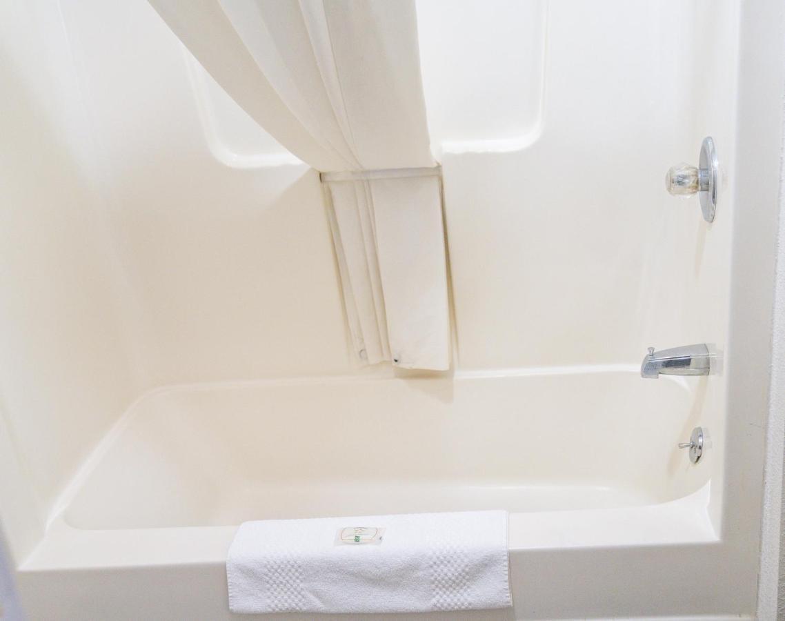 Quality Inn Seymour I-65 Esterno foto